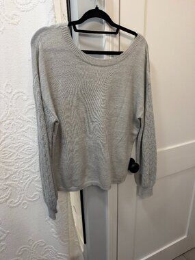 Banana Republic women's button back sweater